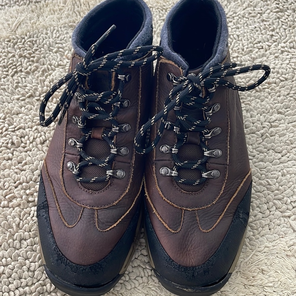 Timberland Hiking Boots Boys size 6
